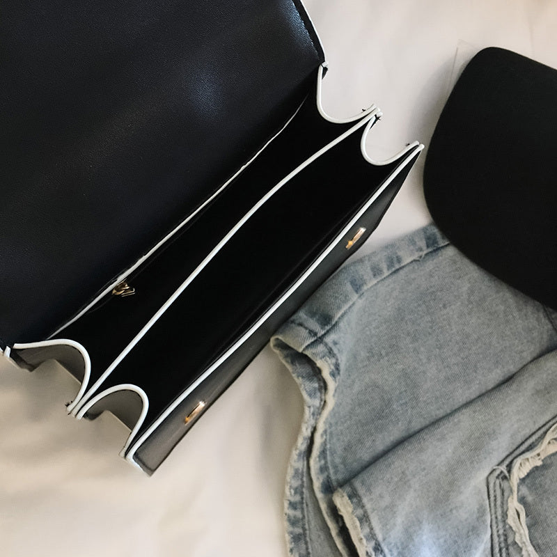 "Elegant Diamond Buckle Shoulder Bag"