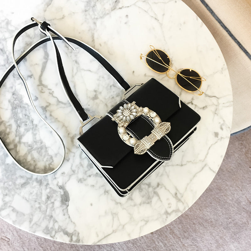 "Elegant Diamond Buckle Shoulder Bag"